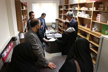 بازدید رئیس دانشگاه از مرکز خدمات جامع سلامت داورآباد 
